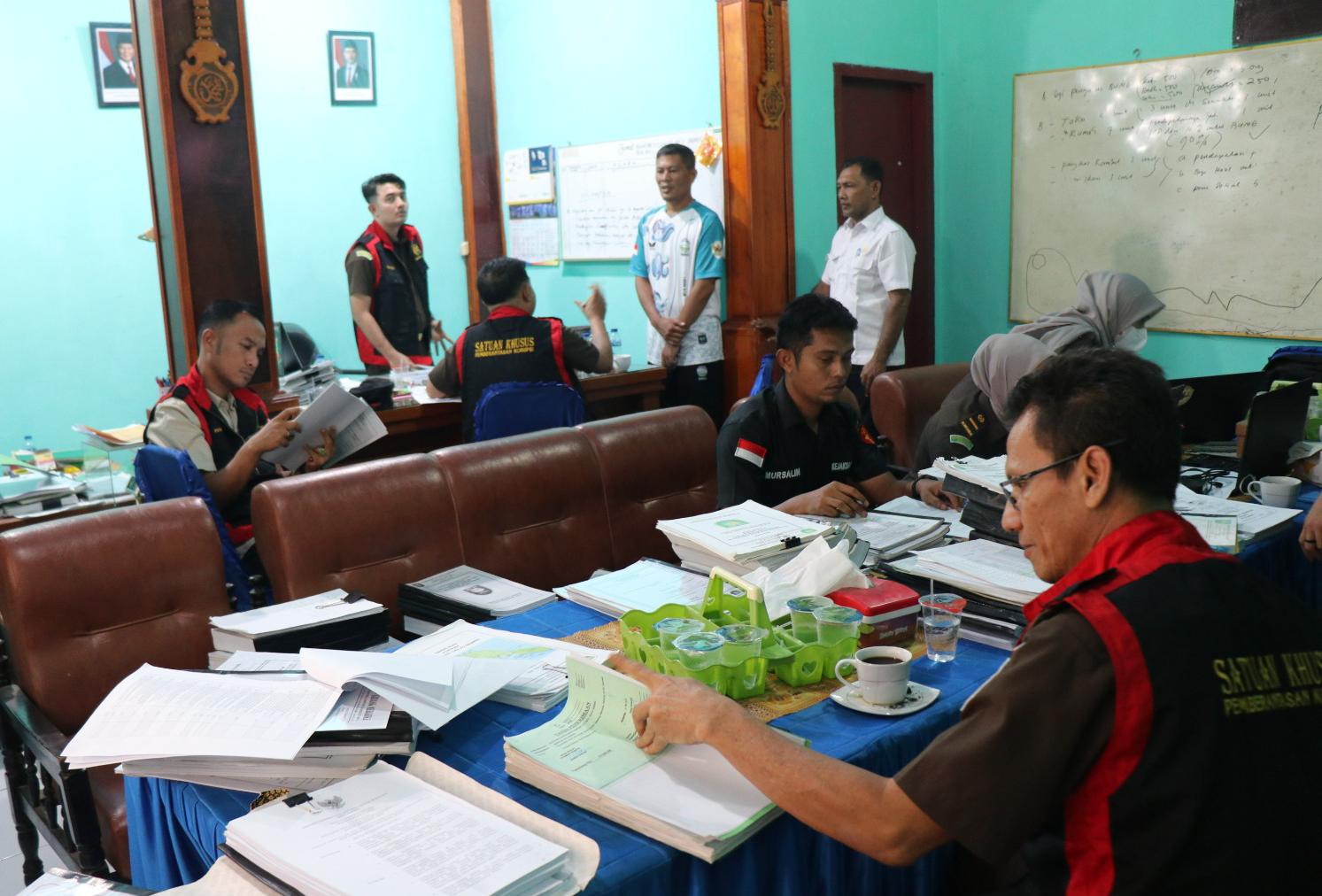 Jaksa Sabang Geledah Kantor Keuchik Cot Ba'u Sukajaya