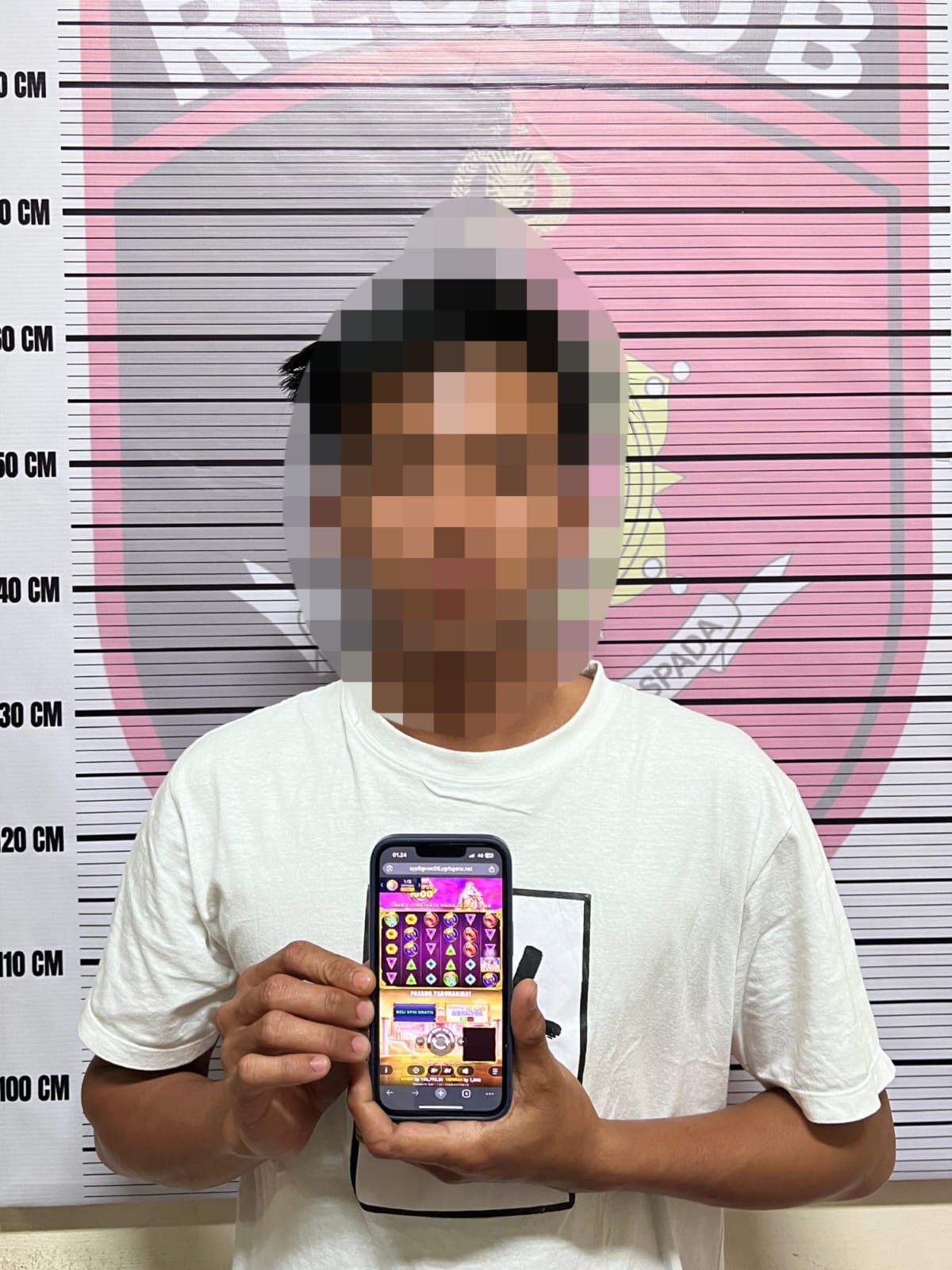 Sat Reskrim Polres Aceh Selatan Tangkap Dua Pelaku Judi Online di Sawang