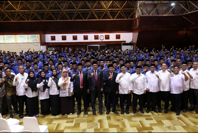Sekda  Lantik 290 Pejabat Eselon III dan IV di Lingkungan Pemerintah Aceh, Ini Pesan yang Disampaikan 
