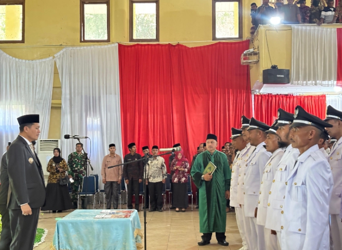 152 Keuchik Terpilih Sah Di Lantik, H. Mirwan Jadilah Pemimpin Yang Merangkul Demi Kepentingan Masyarakat 