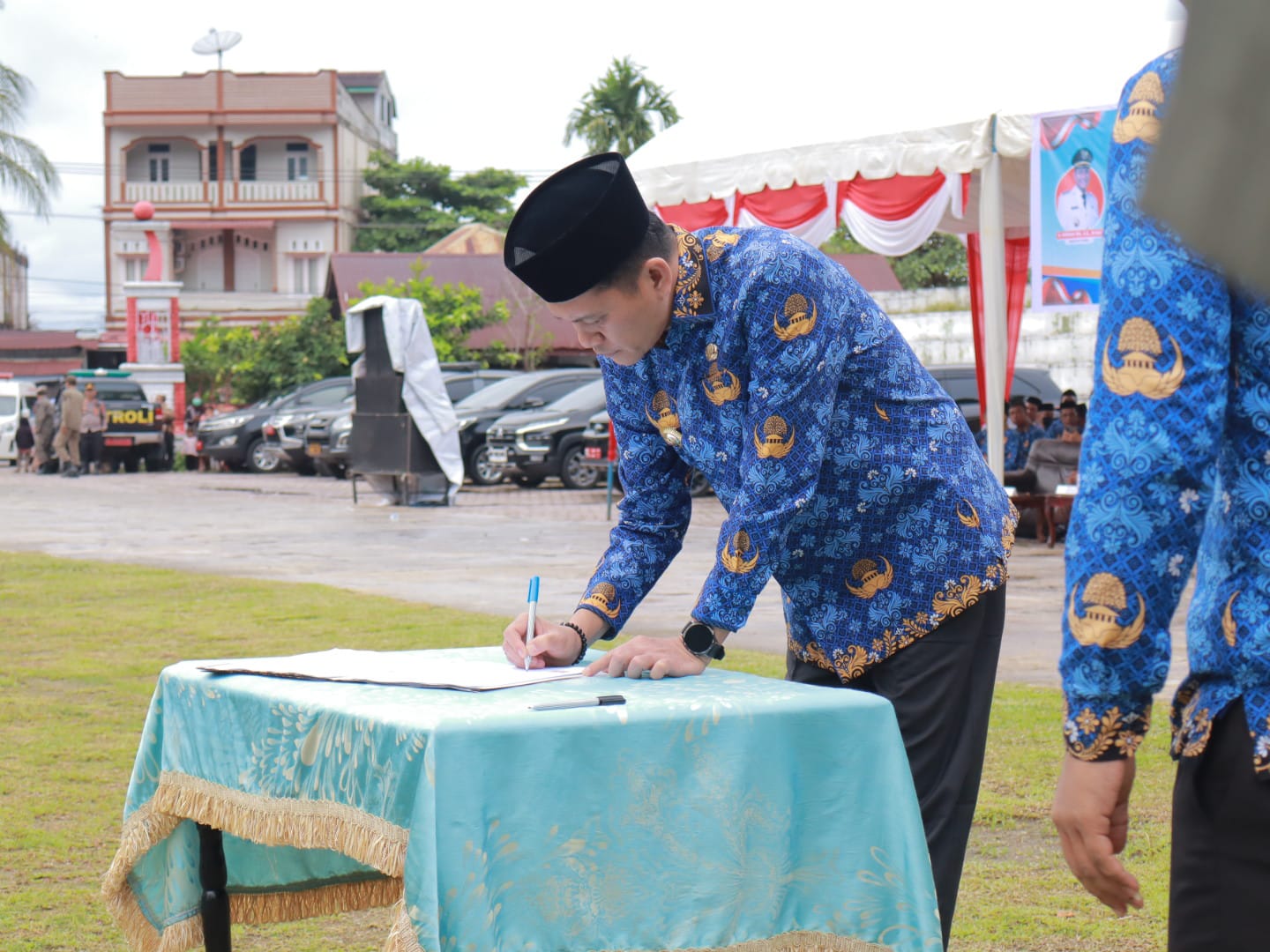 ‎4.053 SK PPPK Paruh Waktu Aceh Selatan Resmi Di Serahkan Langsung Oleh H. Mirwan 
