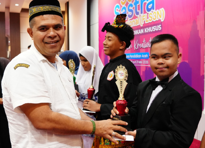 Kadisdik Aceh Tutup FLS3N Pendidikan Khusus, Aceh Besar Raih Juara Umum