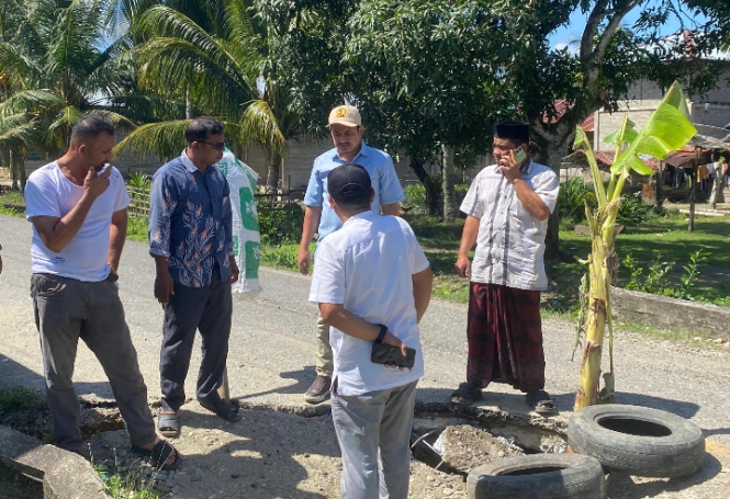 Dinas PUPR Aceh Selatan Gerak Cepat Tinjau Jalan Ambruk di Gampong Ruak Kluet Utara 