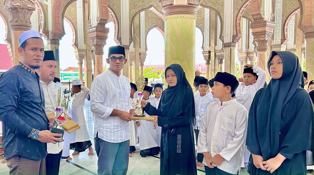 Muchsin Hadiri Penutupan Tahfidhul Qur'an di Masjid Baiturrahim Aceh Utara
