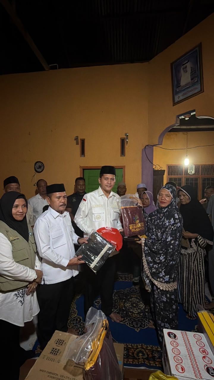 Pemkab Aceh Selatan Salurkan Bantuan Di Musibah Kebakaran di Aur Peulumat, Tiga Bangunan Ikut Terdampak