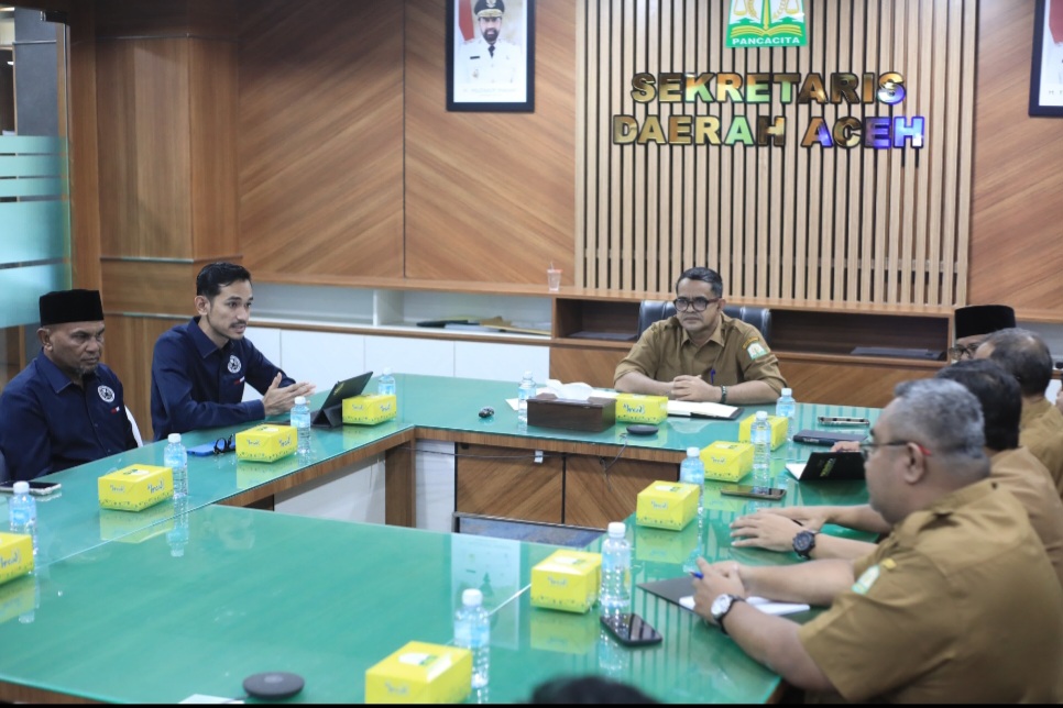 Plt. Sekda Aceh Terima Audiensi Komisioner KPIA, Perkuat Kolaborasi Pengawasan Penyiaran