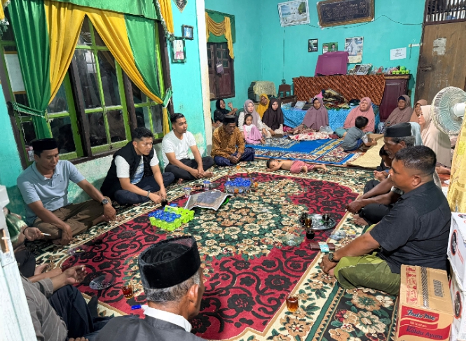 Karang Taruna Aceh Selatan Salurkan Bantuan Masa Panik kepada Keluarga Korban Terseret Arus
