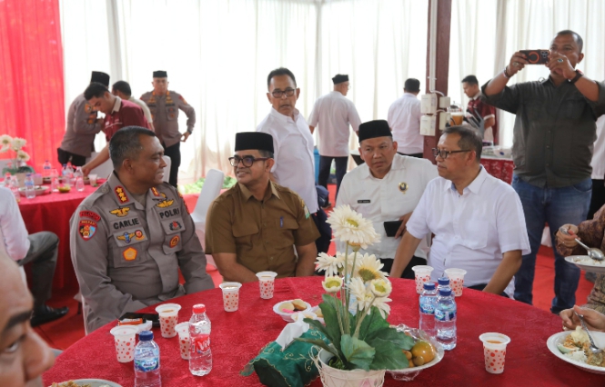 Plt Sekda Aceh Hadiri Peringatan Maulid Nabi di Dayah Darul Musthafa
