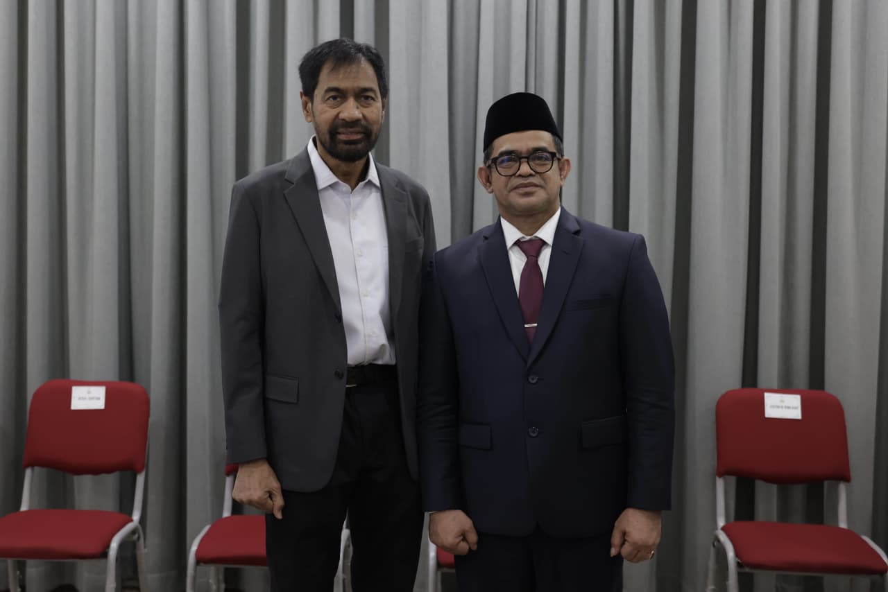 Mualem Lantik Taufik sebagai Pejabat Sekda Aceh di Medan