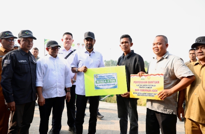 Gubernur Aceh Mualem Tinjau Pemulihan Pascabencana di Aceh Tamiang, Salurkan Bantuan Pertanian hingga Pendidikan