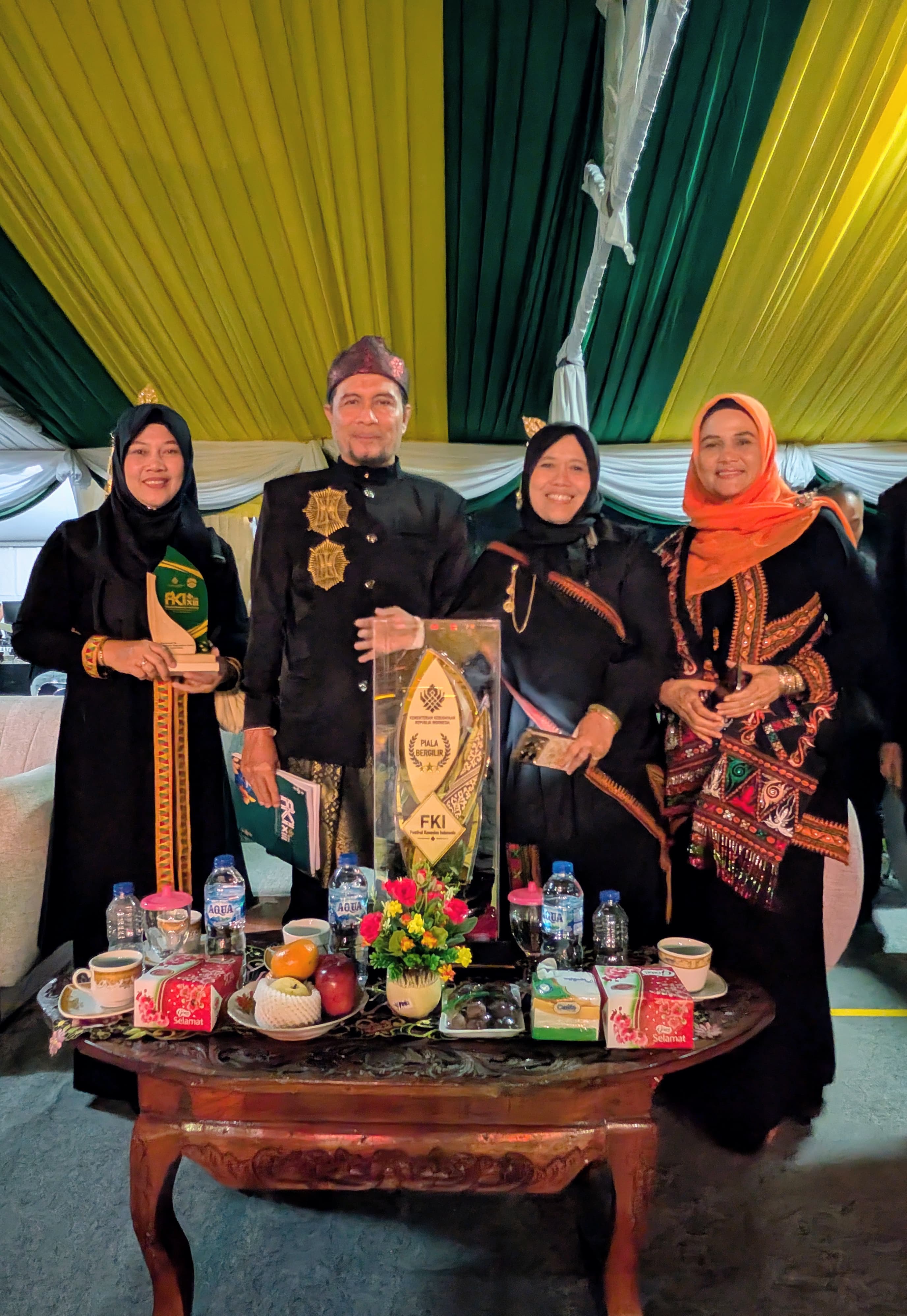 Bawa Semangat Keacehan, Kontingen ISBI Aceh Tampil di FKI+ XIII