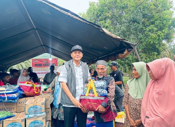 Pastikan Penanganan Darurat Berjalan, H. Mirwan Tinjau Langsung Ke Lapangan Sekaligus Serahkan Bantuan 